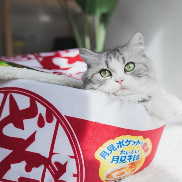 Trendy Noodle Design Plush Pet Bed