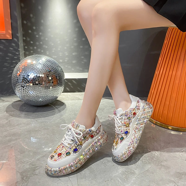 Women's Bead Decoration Luxury Platform Sneakers Diamond Shining Crystal Sports Shoes Designer Shoes Trendy Casual Flat Shoes