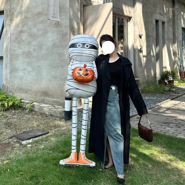 Trendy Halloween Mummy Holding Pumpkin Decor